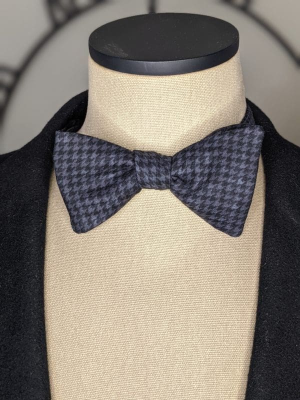 Charcoal Houndstooth Bow Tie