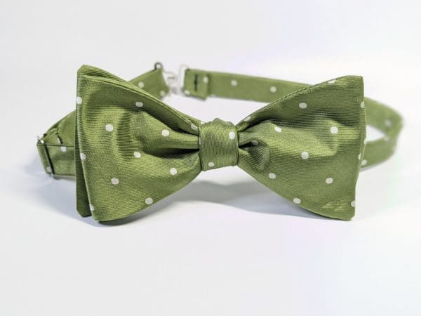 Green Dot Bow Tie