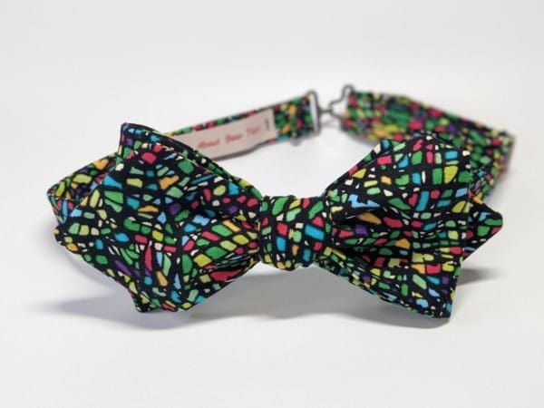 Green Mosaic Bow Tie