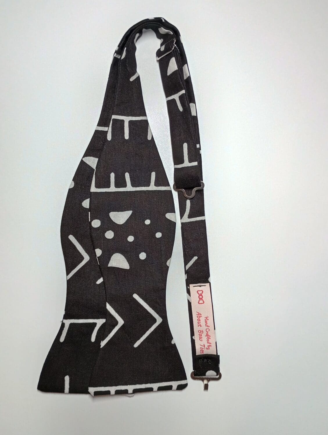 Black Tribal African Design Bow Tie