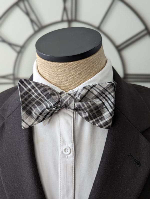 Silk Gray Plaid Bow Tie