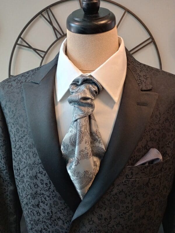 Silver Paisley Silk Cravat / Ascot