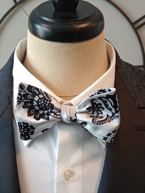 Black & White Paisley Satin Bow Tie