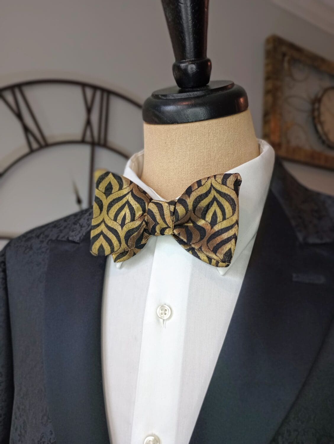 Black & Gold Motif Silk Brocade Bow Tie