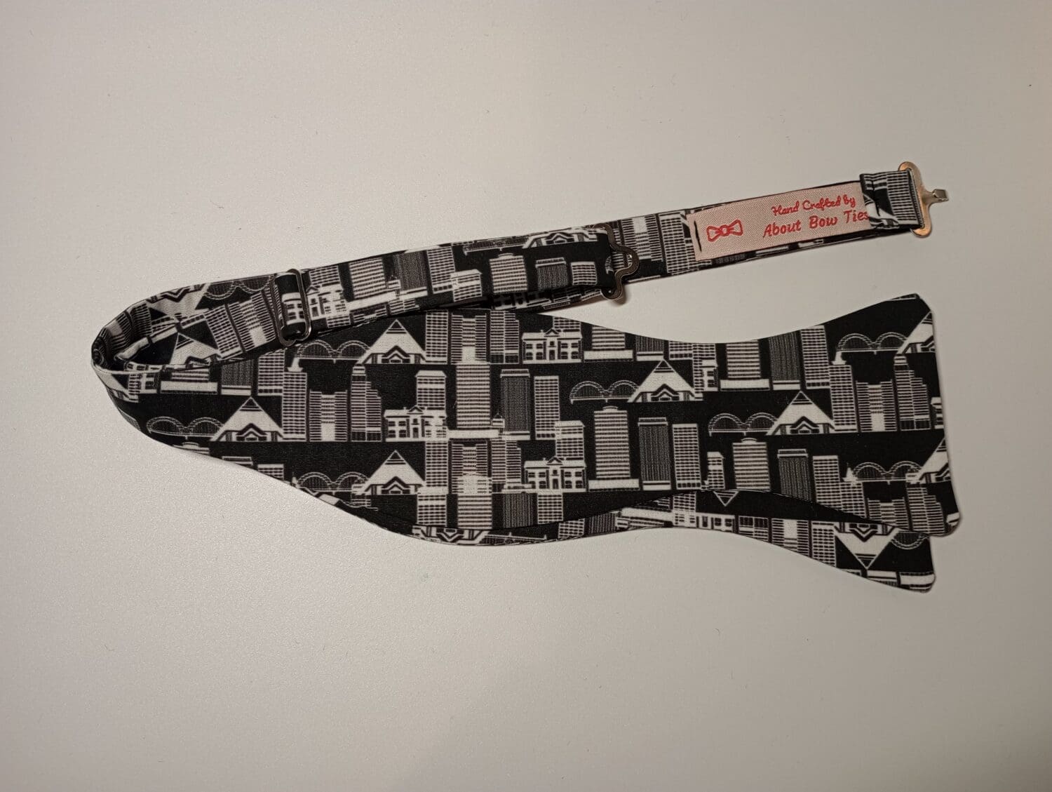 Memphis Cityscape Bow Tie